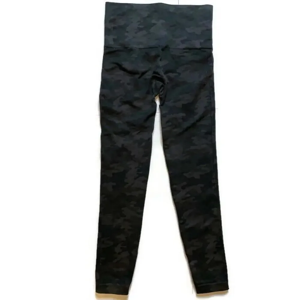 Spanx Look At Me Now Camo Seamless Leggings Pull On Black Gray Womens Medium - Picture 4 of 5